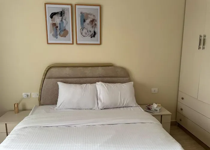Paradise Aldau Heights One Bedroom In Apartment *
